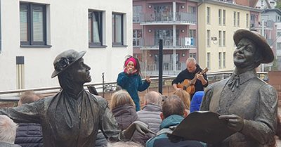 Monia verzauberte den Windeckplatz