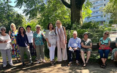 Stadtseniorenrat Weinheim weiht neue Babbel- Bank in der Weststadt ein