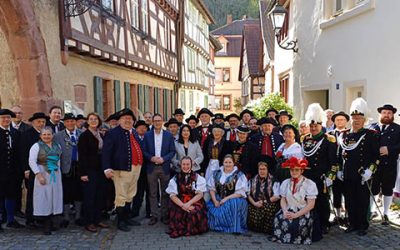 Trachtenträger sorgen für Heimatgefühle