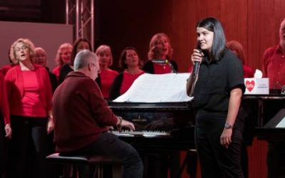 Pop- und Jazzchor Weinheim: Neue Chorleiterin Olivia Raab begeistert beim Jahreskonzert