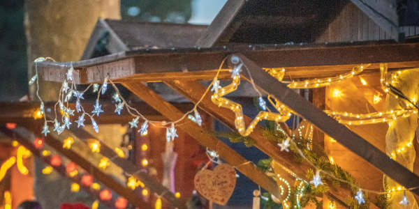 Allüberall auf den Tannenspitzen