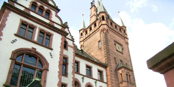 Weinheim wählt am Mai einen neuen OB