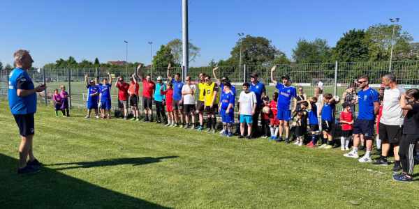 Zwei Stunden Kicken für alle